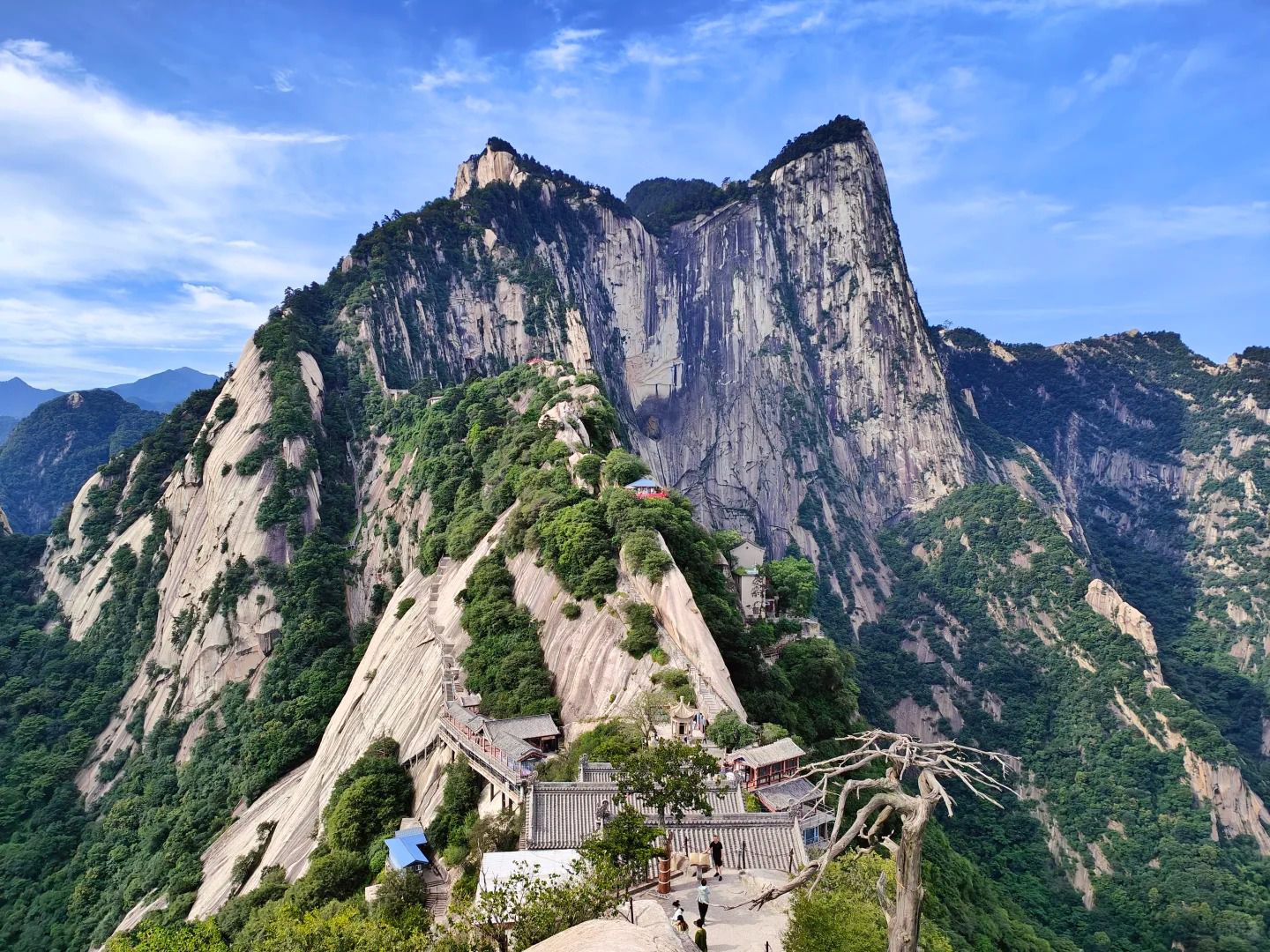 One-Day Xi’an Mini-Group Tour to Mount Huashan, No Shopping