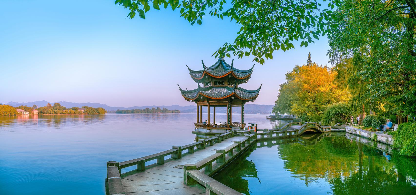 West Lake Shore