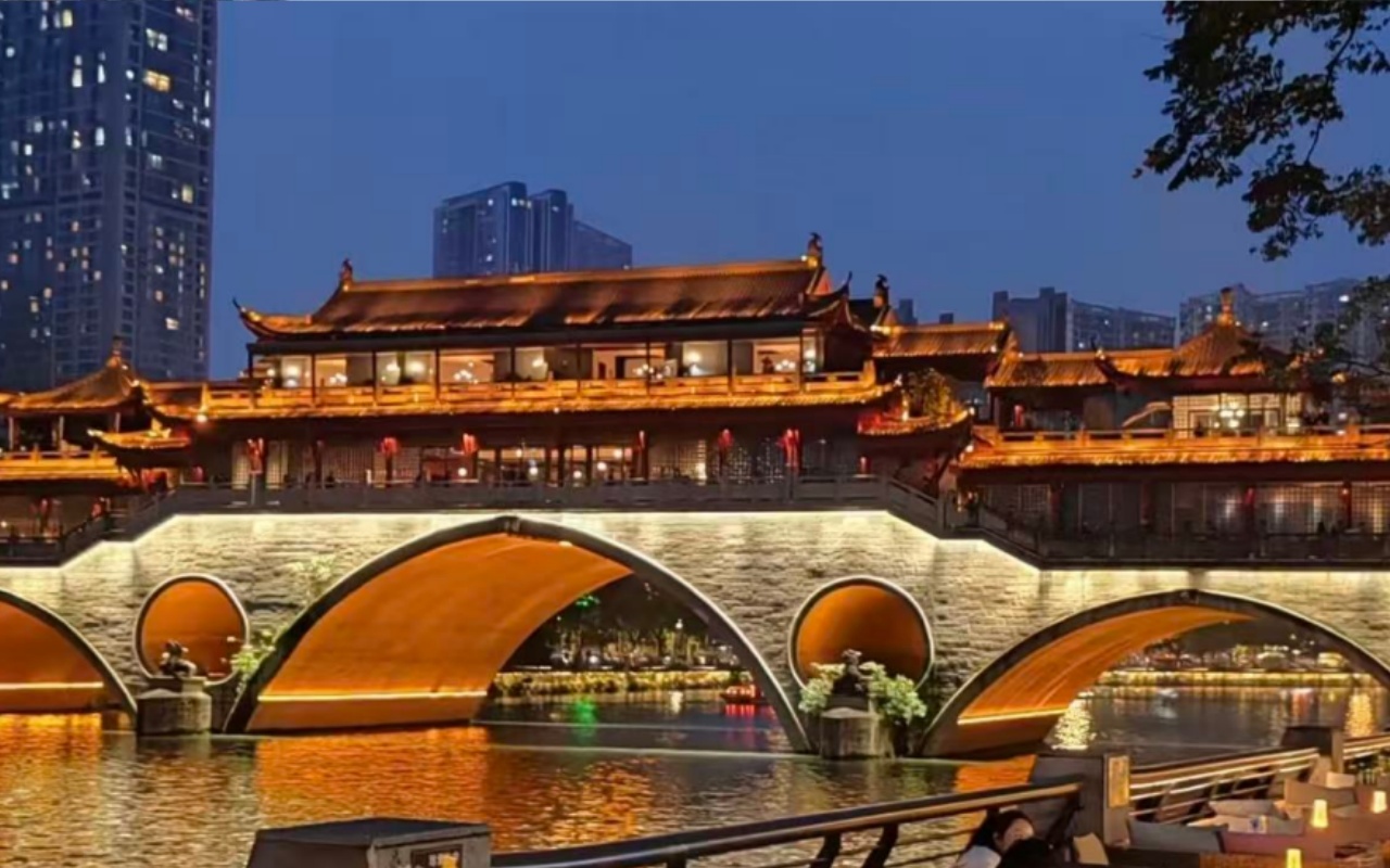 Jiuyanqiao Bar Street