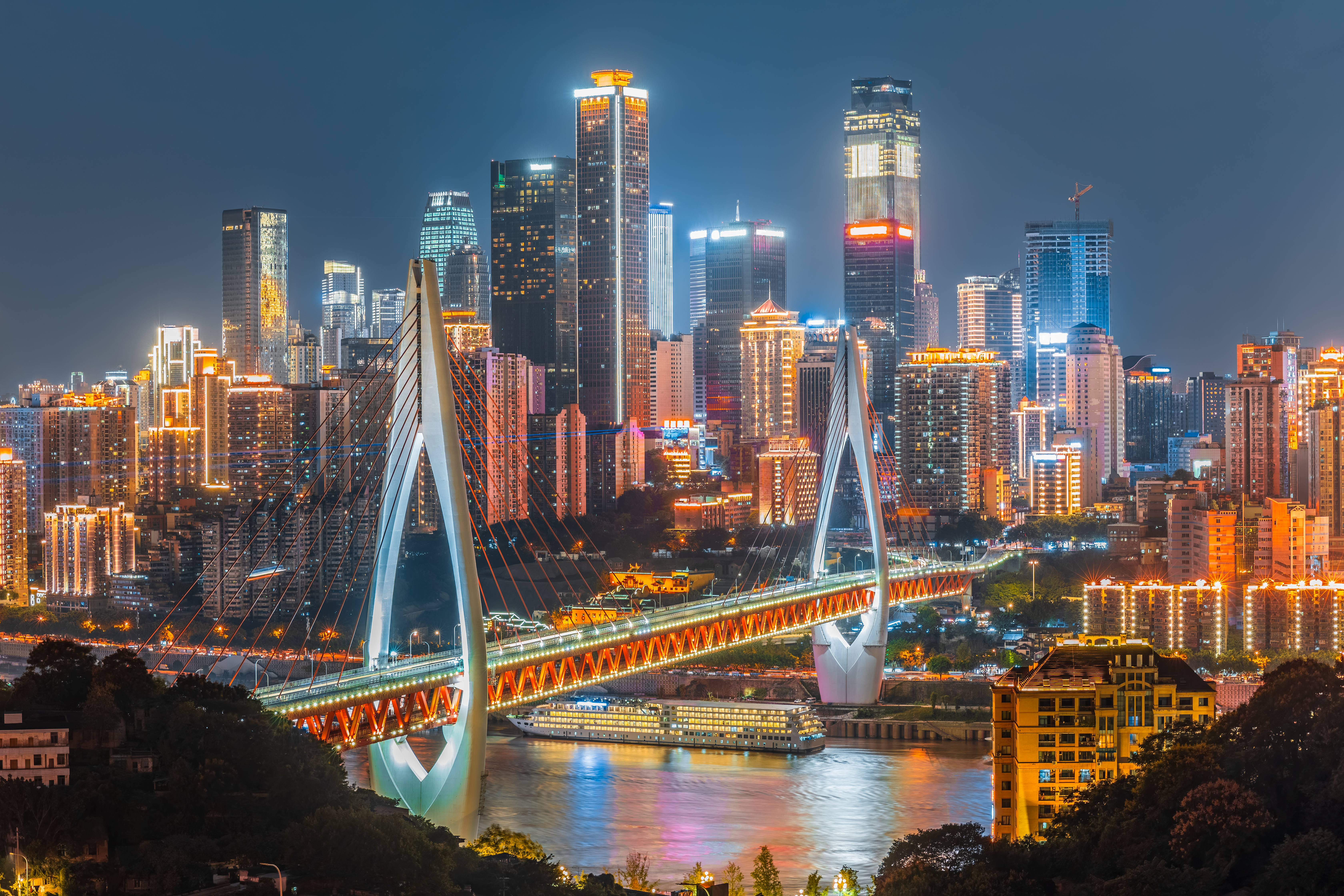 Chongqing — river city and mountain views