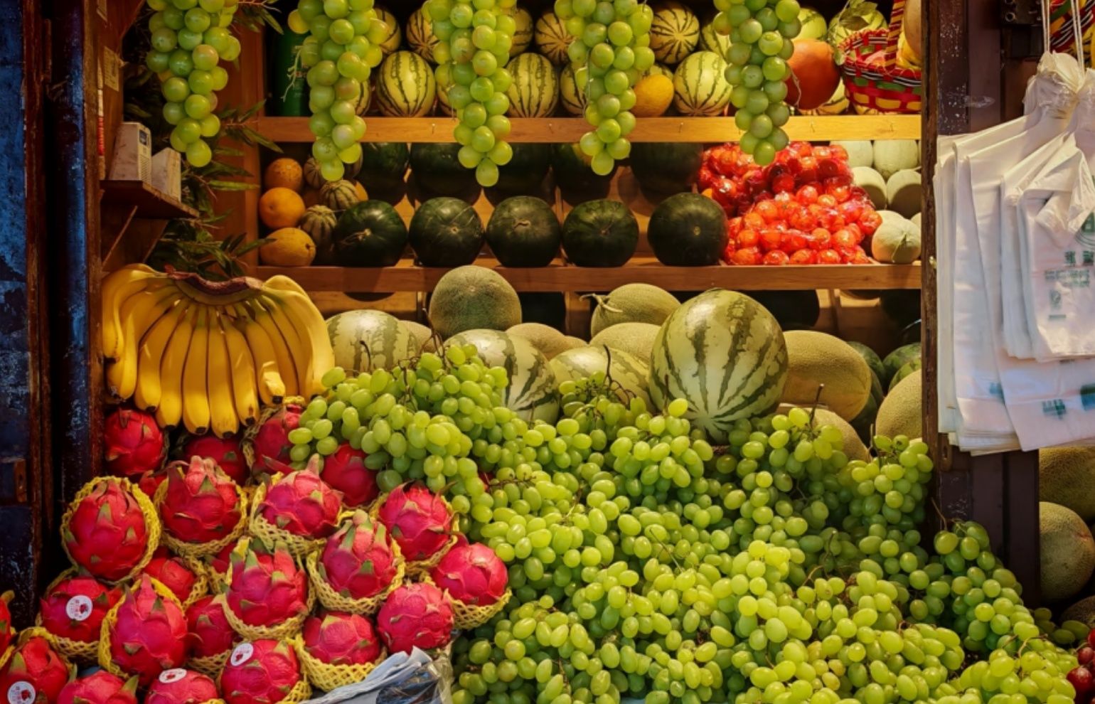 Sweet Oasis Melons & Fruits