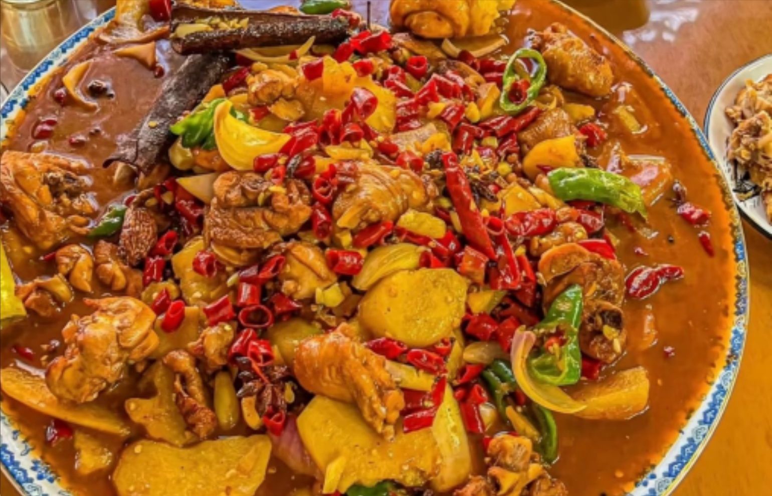 Xinjiang Big Plate Chicken (Dapanji)