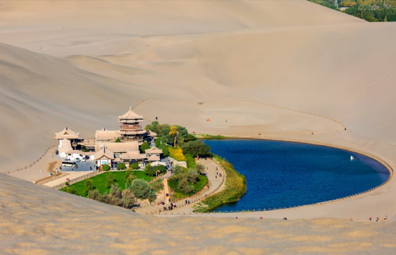 Mingsha Mountain & Crescent Lake