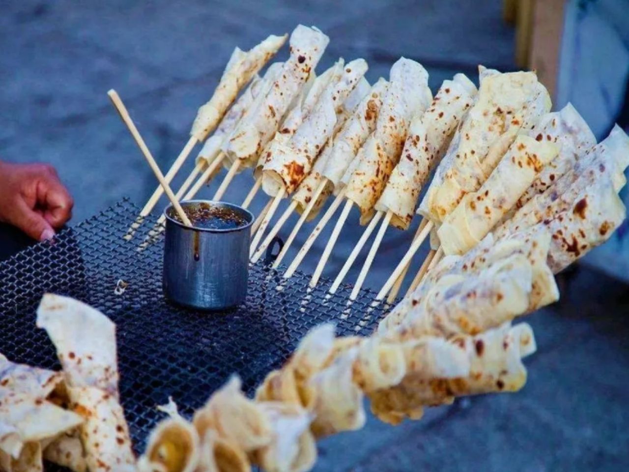 Yunnan Rose Pastries & Grilled Milk Cheese