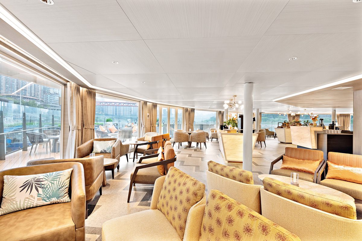 Oasis Club 1