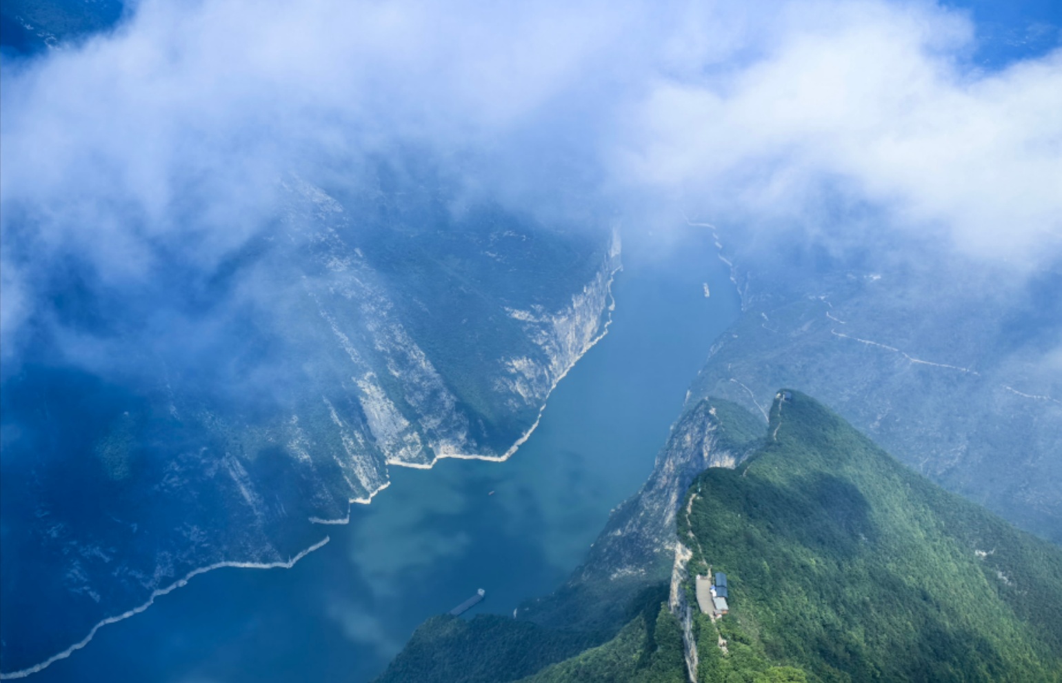 The Peak of Three Gorges