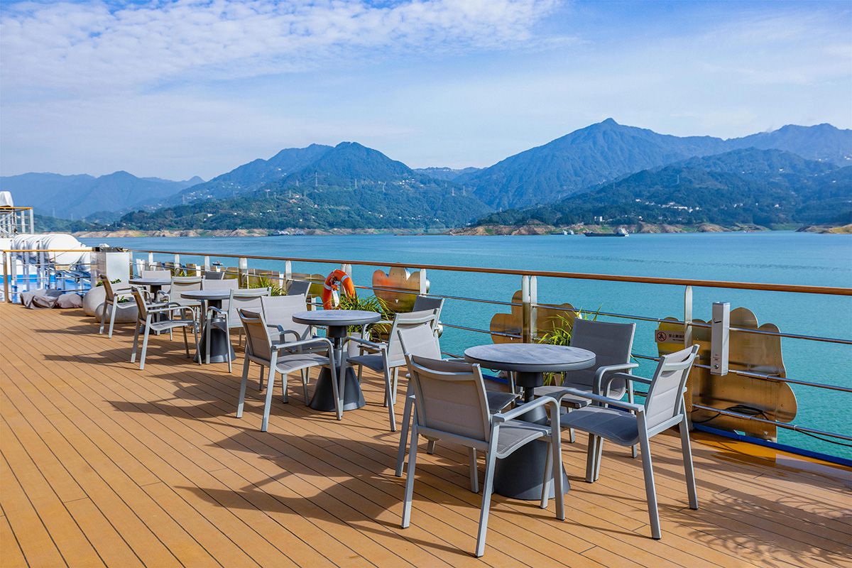 Sun Deck 1