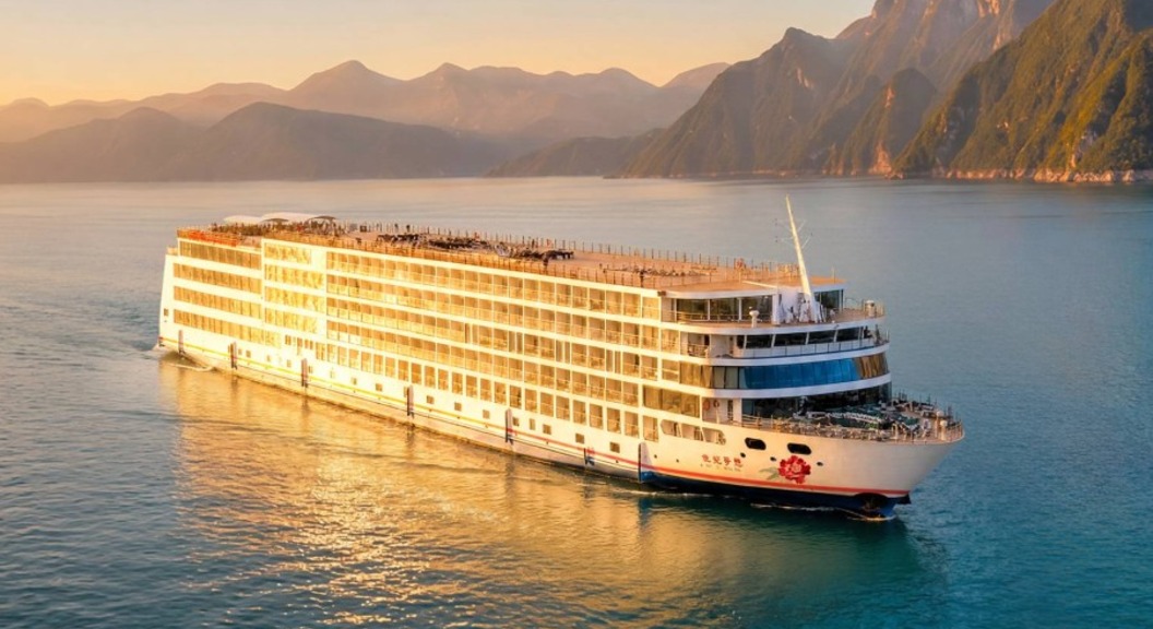 Century Vision cruise ship