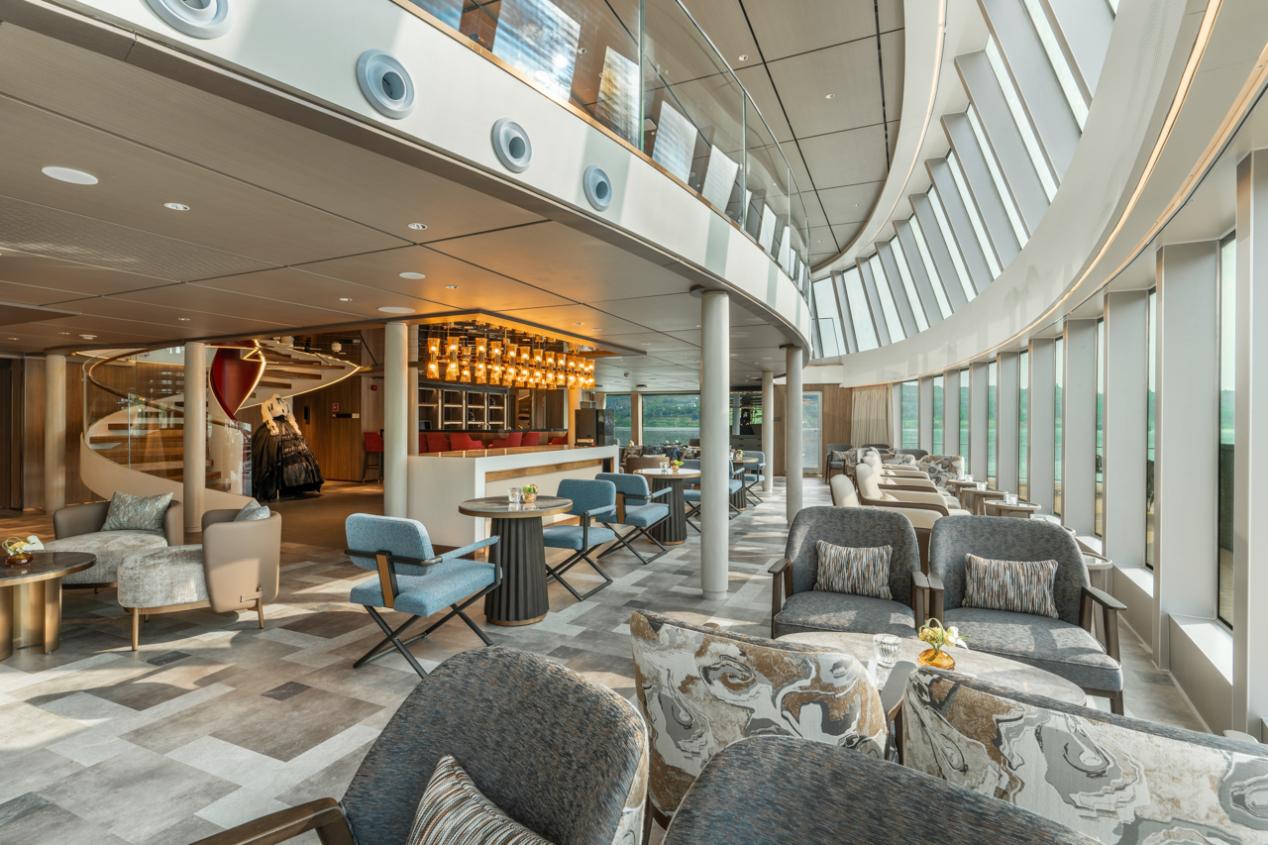 Sissi Lounge – Lower