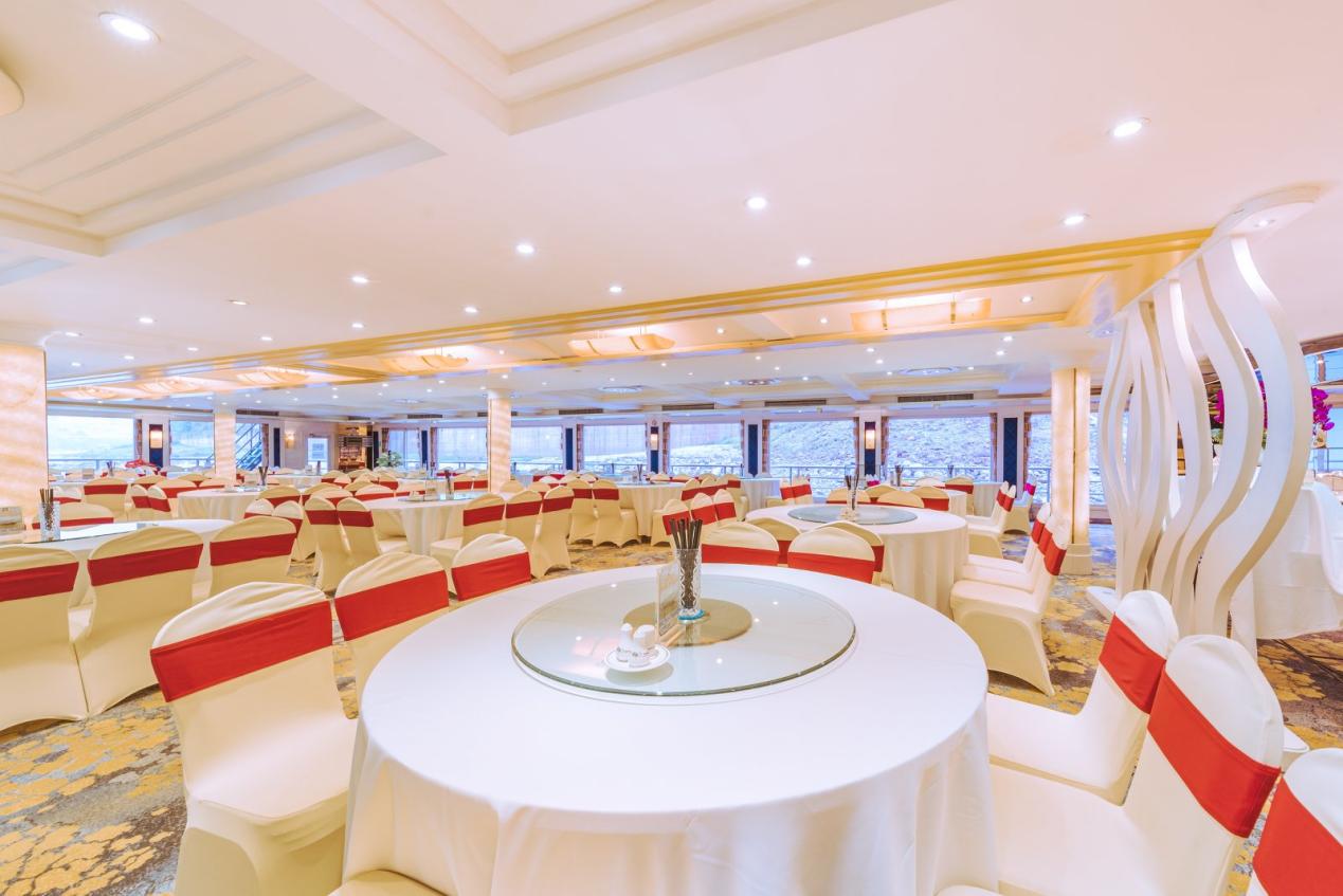 2F Restaurant