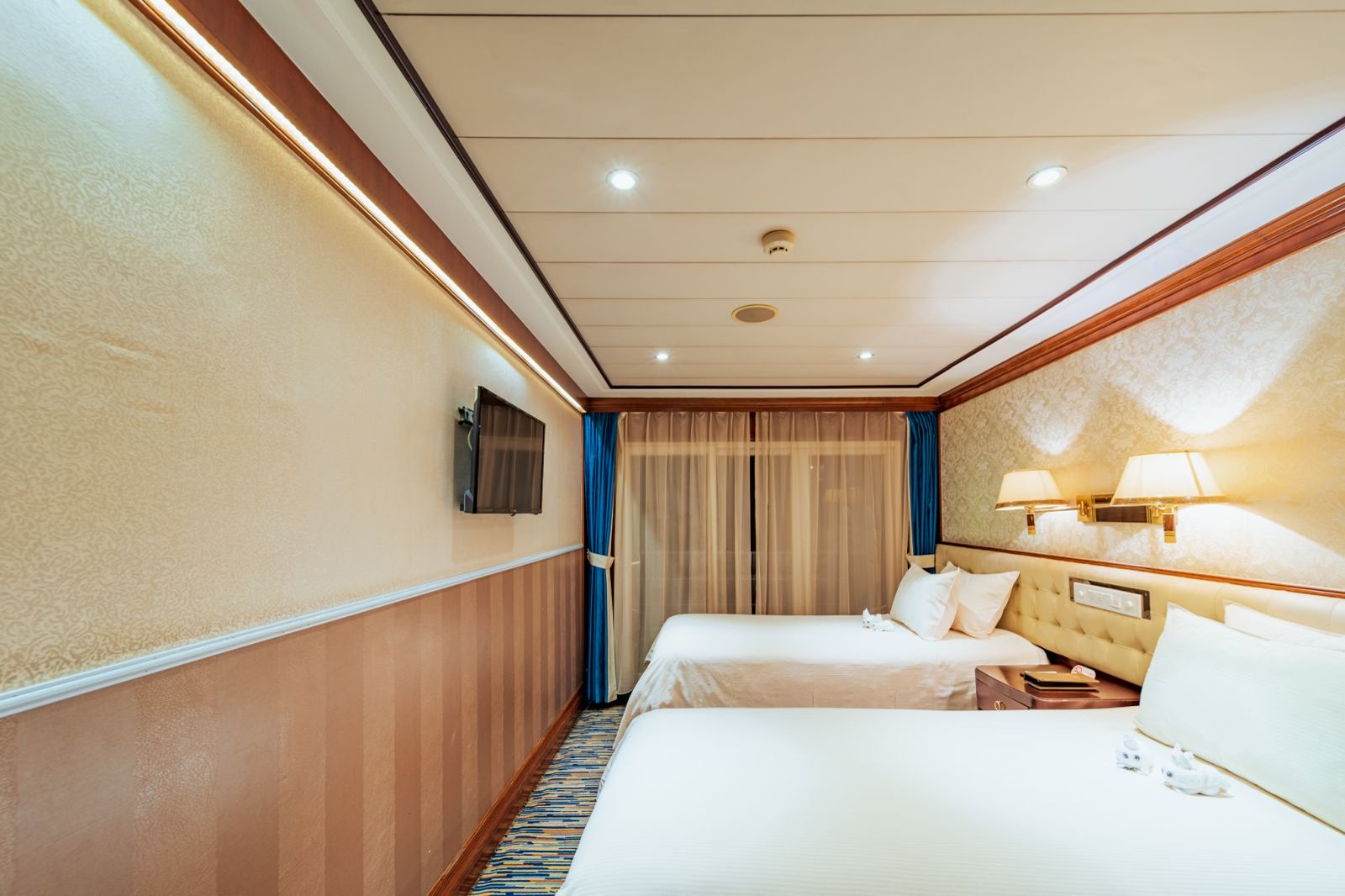 Superior Standard Cabin