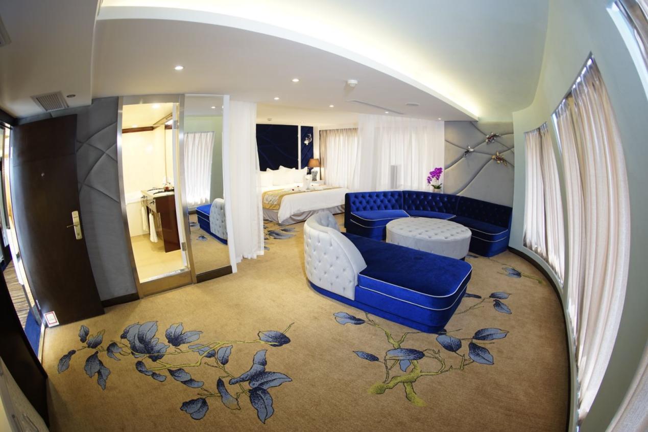 Shangri-La Suite