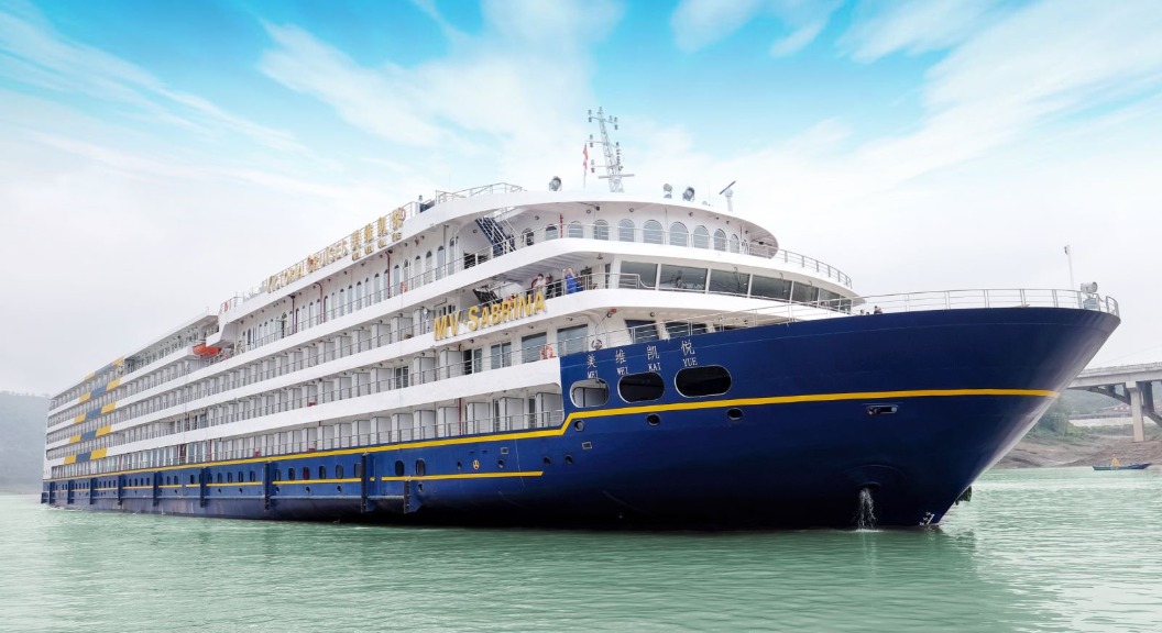 Victoria Sabrina cruise ship