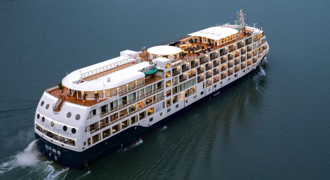 Yangzi Explorer cruise ship